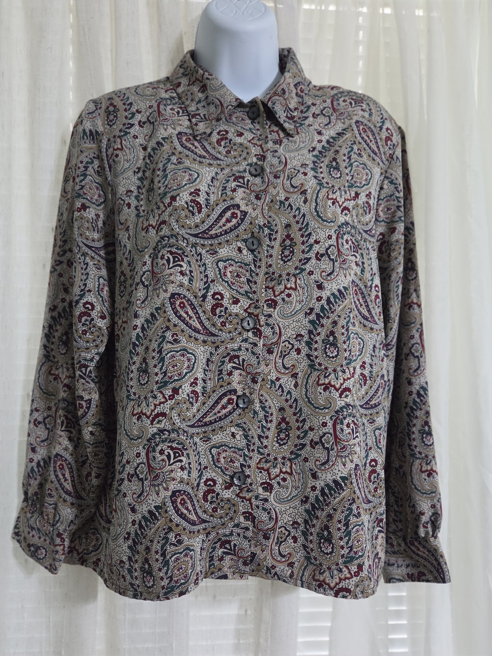 VTG Erena Petite Paisley Button-Up Shirt -Multicolor